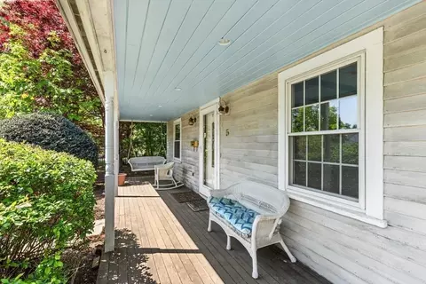 5 Coolidge Rd, Reading, MA 01867 photo 3