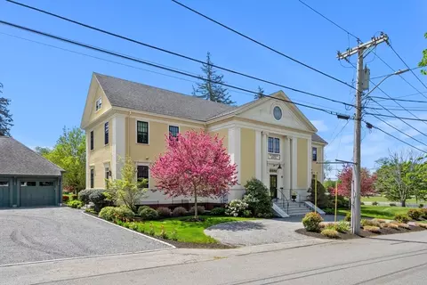 33 High Rd #2, Newbury, MA 01951