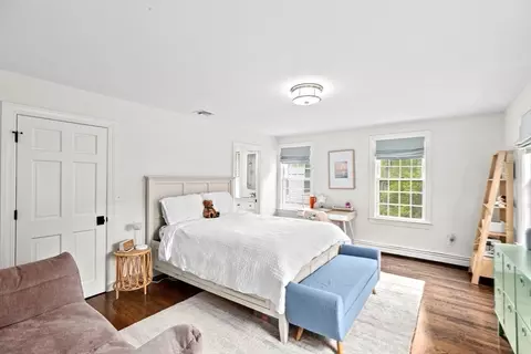 Bedroom - 45 Popes Ln, Hingham, MA 02043 photo 4 of 6
