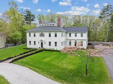 Exterior - 45 Popes Ln, Hingham, MA 02043 photo 2 of 5