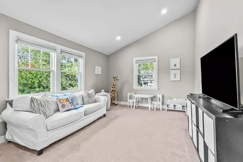 45 Rivard Rd, Needham, MA 02492 photo 10