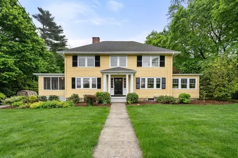 15 Pleasant St, Sharon, MA 02067