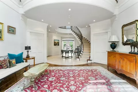 Entry Way - 11 Greylock Rd, Wellesley, MA 02481 photo 1 of 6