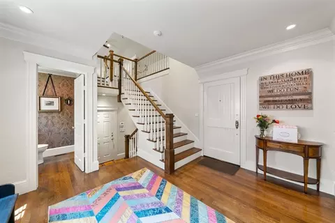 Entry Way - 11 Greylock Rd, Wellesley, MA 02481 photo 4 of 6