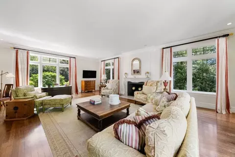 Living - 11 Greylock Rd, Wellesley, MA 02481 photo 1 of 5