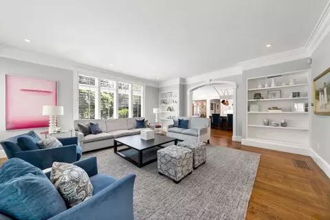 Living - 11 Greylock Rd, Wellesley, MA 02481 photo 4 of 5