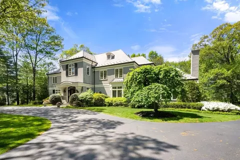 Exterior - 11 Greylock Rd, Wellesley, MA 02481 photo 3 of 6