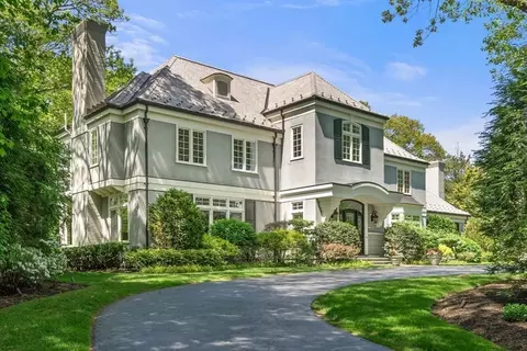 Exterior - 11 Greylock Rd, Wellesley, MA 02481 photo 1 of 6