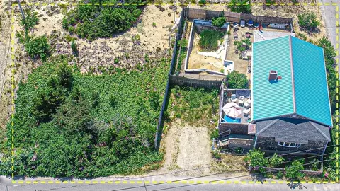 137 Old Point Rd, Newburyport, MA 01950