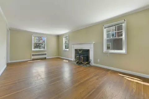32 Centre St, Milton, MA 02186 photo 3
