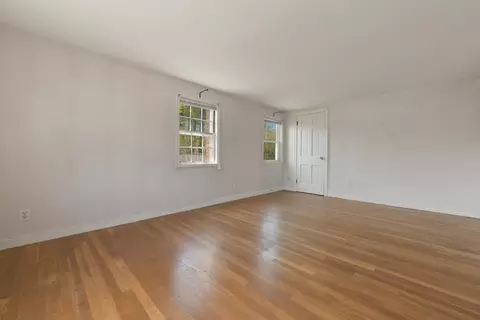 32 Centre St, Milton, MA 02186 photo 12