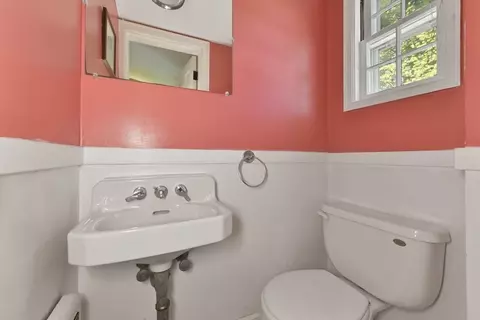 32 Centre St, Milton, MA 02186 photo 10