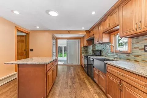 29 Berkeley Rd, Dedham, MA 02026 photo 11
