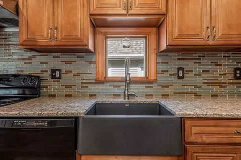 29 Berkeley Rd, Dedham, MA 02026 photo 15