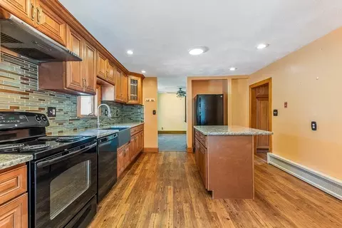 29 Berkeley Rd, Dedham, MA 02026 photo 13