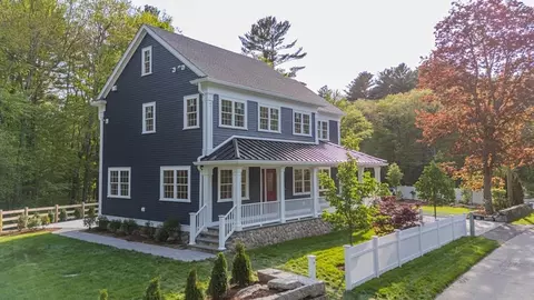 12 Stoddard, Upton, MA 01568 photo 2