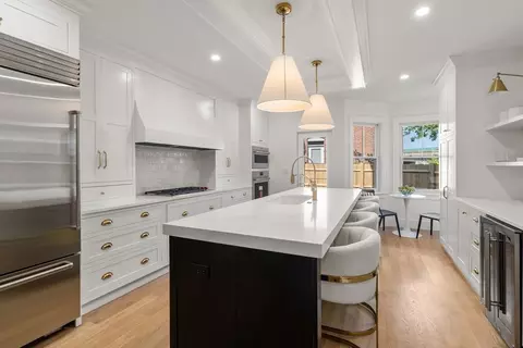 43 Mt Vernon St, Charlestown, MA 02129