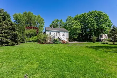 22 Centre St, Danvers, MA 01923 photo 12