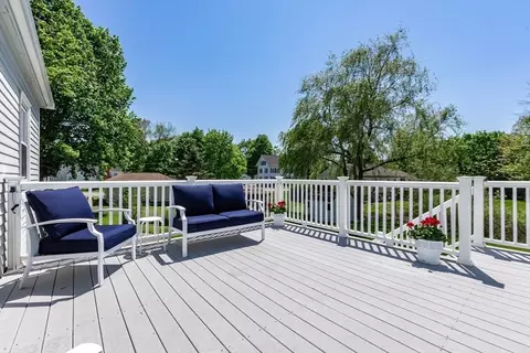 22 Centre St, Danvers, MA 01923 photo 8