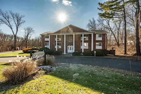 74 Barrett #304, Northampton, MA 01060