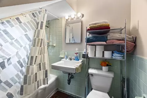 8 Lake St, Webster, MA 01570 photo 13