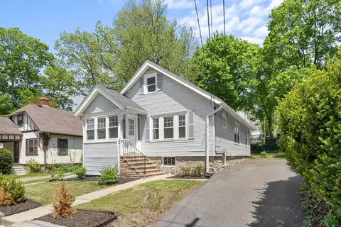 633 Lagrange St, West Roxbury, MA 02132