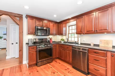 112 Howie Rd, Braintree, MA 02184 photo 11