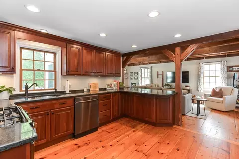 112 Howie Rd, Braintree, MA 02184 photo 12