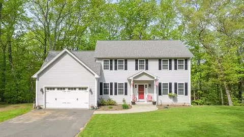 107 Cross Rd, Holyoke, MA 01040