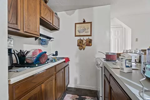 15 Maynard Ave, Webster, MA 01570 photo 27