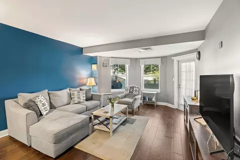 10 Seaport Dr #2107, Quincy, MA 02171