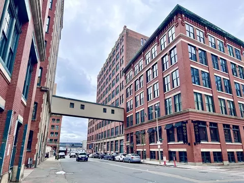 49 Melcher St #205, Boston, MA 02210