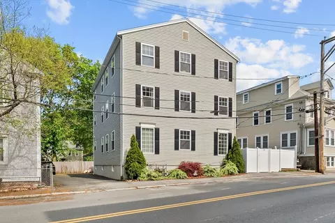 12 School St #3, Salem, MA 01970