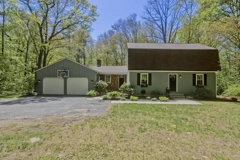 47 Allen Rd, Belchertown, MA 01007