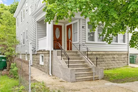 121-123 Surrey St, Medford, MA 02155