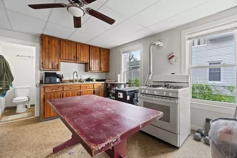 19 Park St, Webster, MA 01570 photo 16