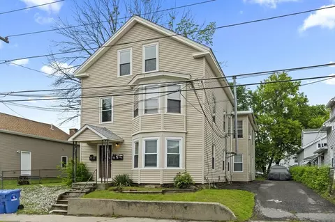 19 Park St, Webster, MA 01570 photo 3