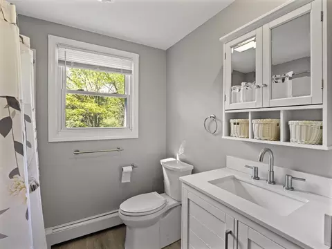 320 Pleasant St, Raynham, MA 02767 photo 16