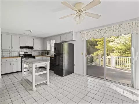 320 Pleasant St, Raynham, MA 02767 photo 8