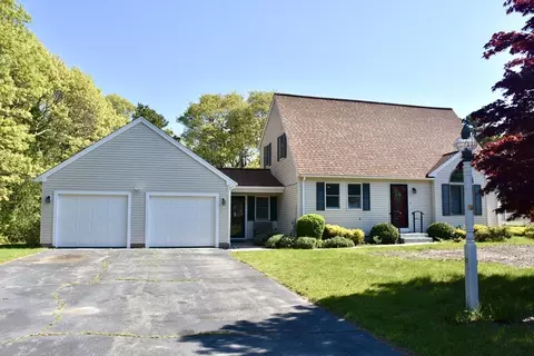 8 Great Rock Rd, Bourne, MA 02532 photo 2