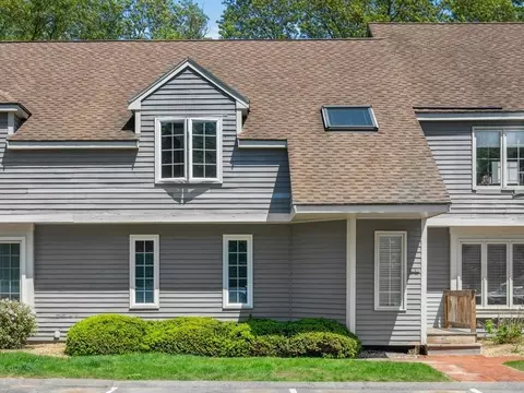 89 E Hartford Ave #3D, Uxbridge, MA 01569