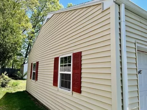 Exterior - 29 Barby Ave, Chicopee, MA 01020 photo 10 of 12