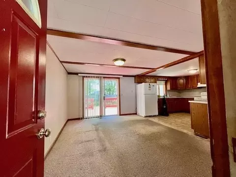 Living - 29 Barby Ave, Chicopee, MA 01020 photo 1 of 9