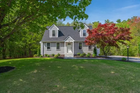 158 Fiddlers Way, Taunton, MA 02780