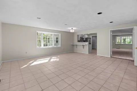 38 Joyce Rd, Framingham, MA 01701 photo 13
