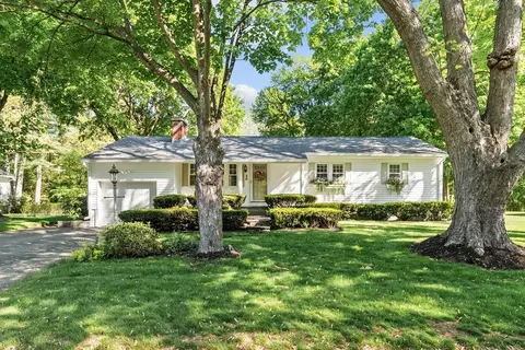 38 Joyce Rd, Framingham, MA 01701 photo 2