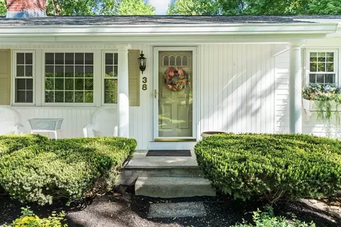 38 Joyce Rd, Framingham, MA 01701 photo 4