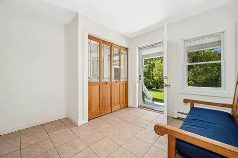 25 Warren St, Upton, MA 01568 photo 5