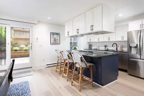 39 Upton St #1, Boston, MA 02118