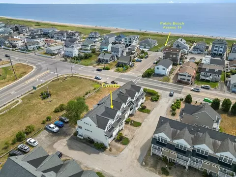 595 N End Blvd #18, Salisbury, MA 01952